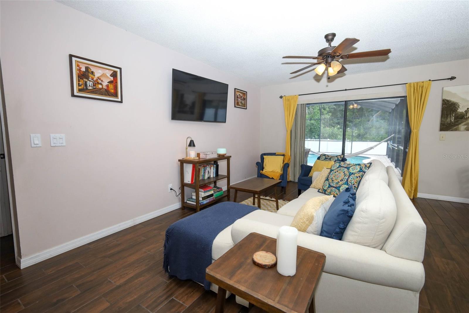 RIVERSIDE AT TWIN RIVERS UN 2 - Residential