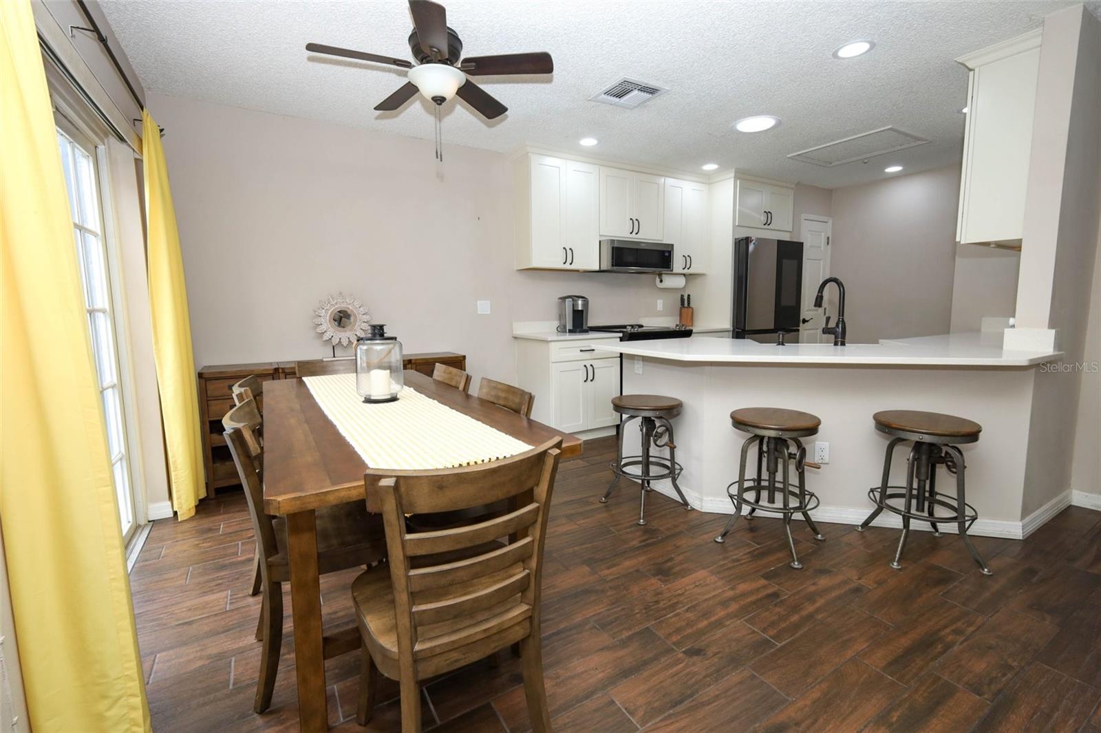 RIVERSIDE AT TWIN RIVERS UN 2 - Residential