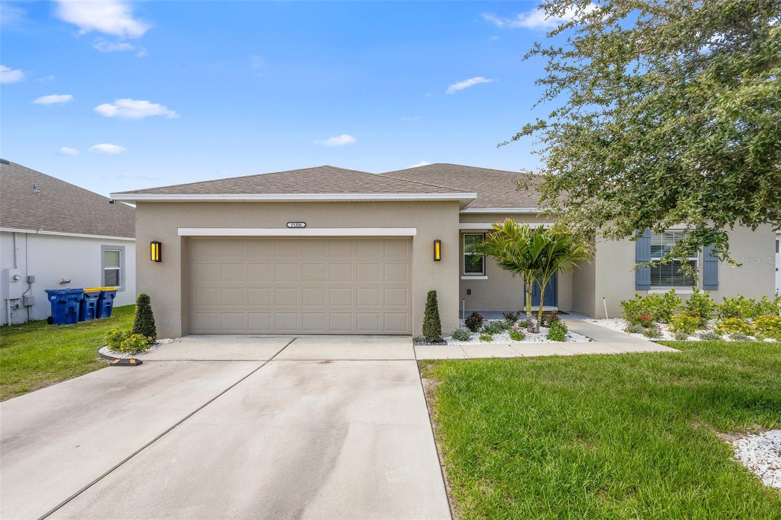 Welcome to this beautifully remodeled and well-cared-for home in the desirable Knight Lake Estates community, perfect for first-time buyers or anyone looking for a peaceful retreat in a convenient location.
Step outside to enjoy a spacious fully fenced yard and a fully screened-in patio, offering the perfect setup for outdoor fun, relaxation, and entertaining year-round.
Inside, you’ll find a modern kitchen with newer stainless steel appliances and 42-inch custom cabinets, blending both style and functionality. The split bedroom layout provides added privacy, ideal for families or hosting guests.
Located just minutes from local shops, dining, top-rated schools, and major highways, this home offers both comfort and convenience in a quiet, family-friendly neighborhood.
With its thoughtful updates, inviting charm, and unbeatable location, this home is move-in ready and waiting for you. Schedule your showing today and make it yours!