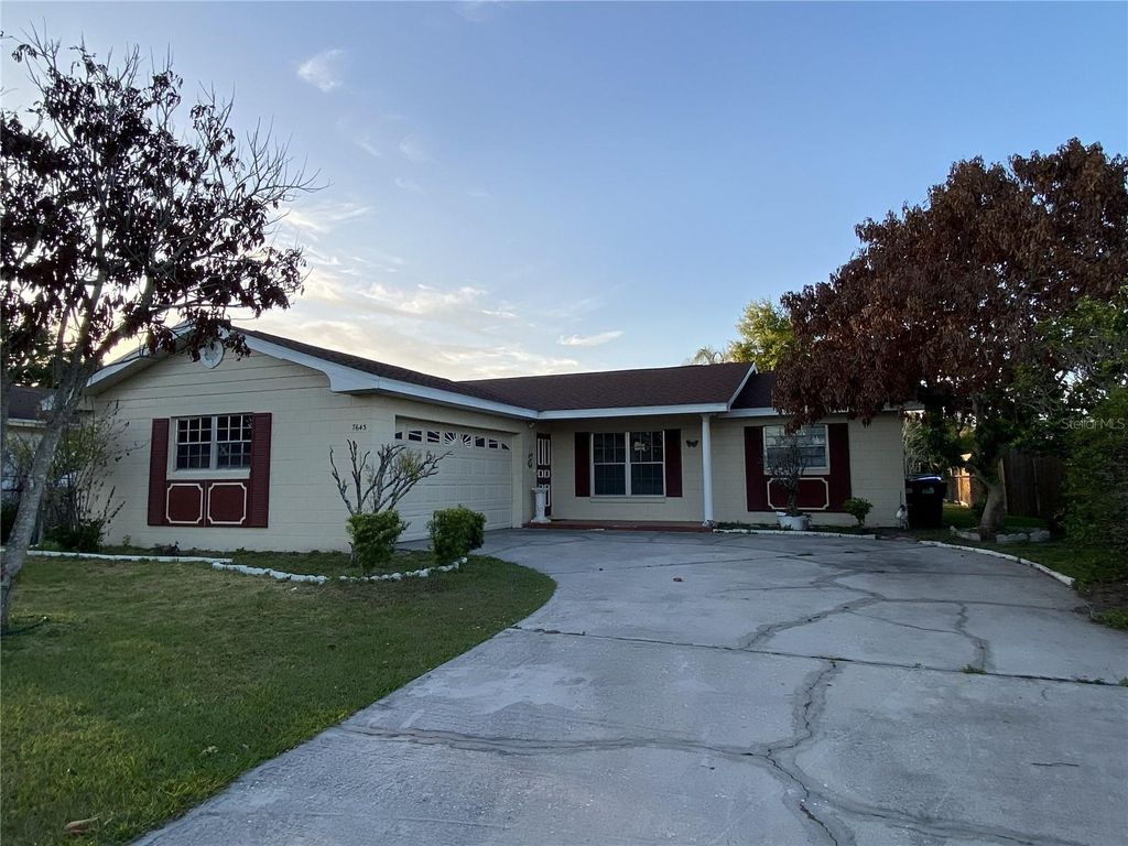 Photo of 7643 Nolton Way, Orlando, FL 32822 (MLS # O6399806)