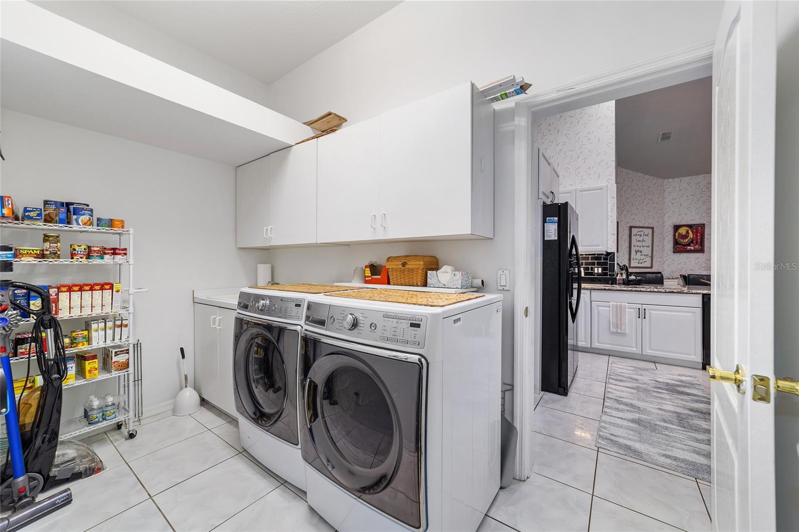 RAINBOW SPGS 05 REP - Residential