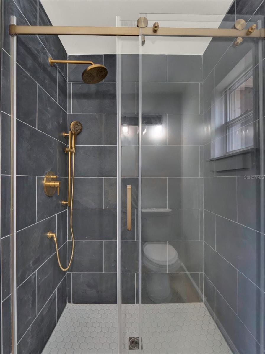 SKY LARK SUB - Residential