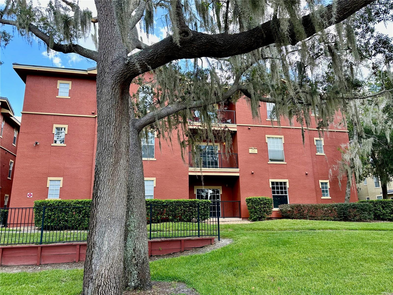 NOTTING HILL A CONDO - Residential Lease