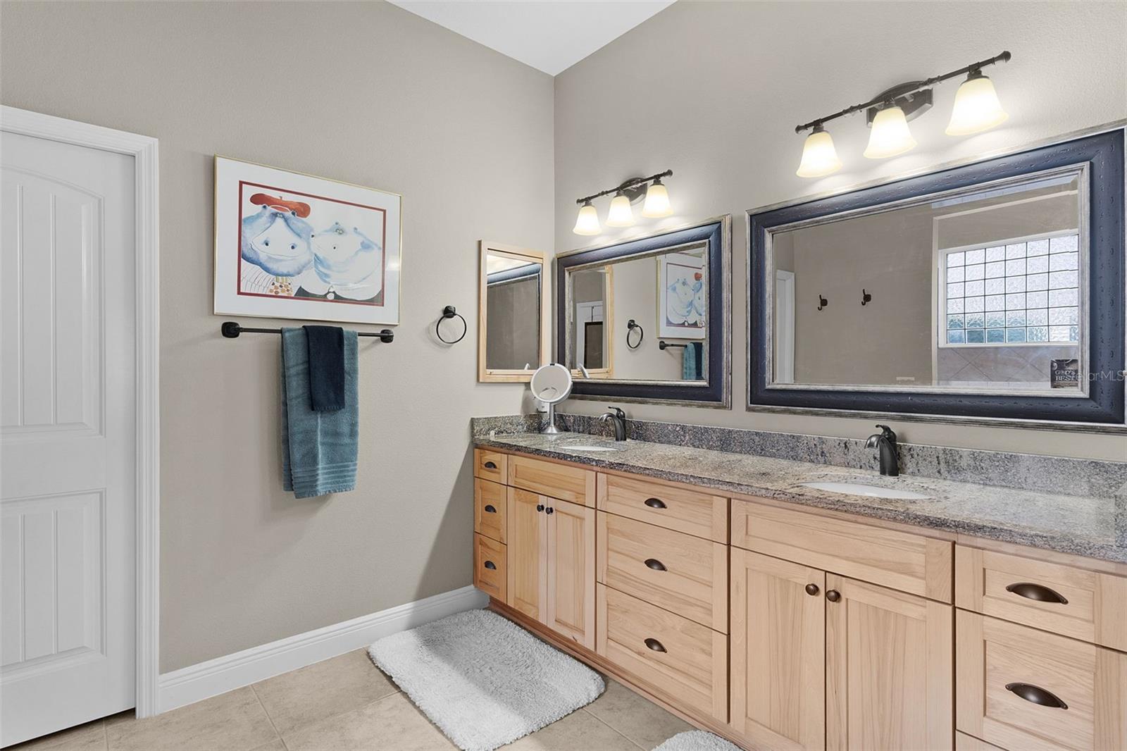 FAIRWAYS AT ROLLING HILLS FIRST ADD - Residential