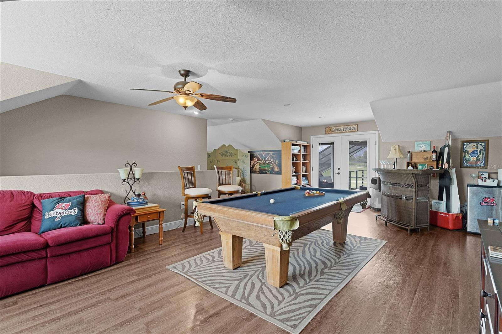 FAIRWAYS AT ROLLING HILLS FIRST ADD - Residential