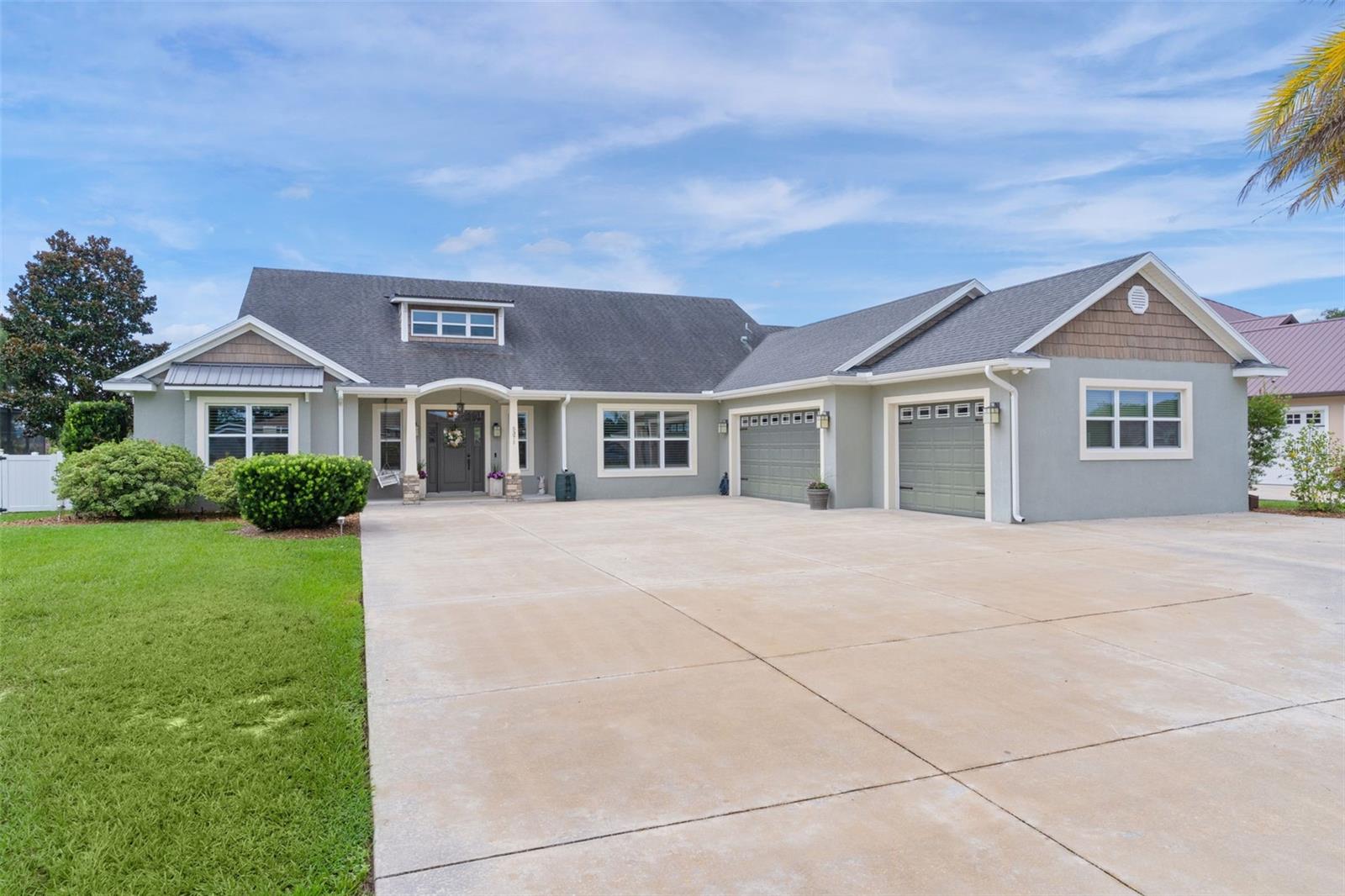 FAIRWAYS AT ROLLING HILLS FIRST ADD - Residential