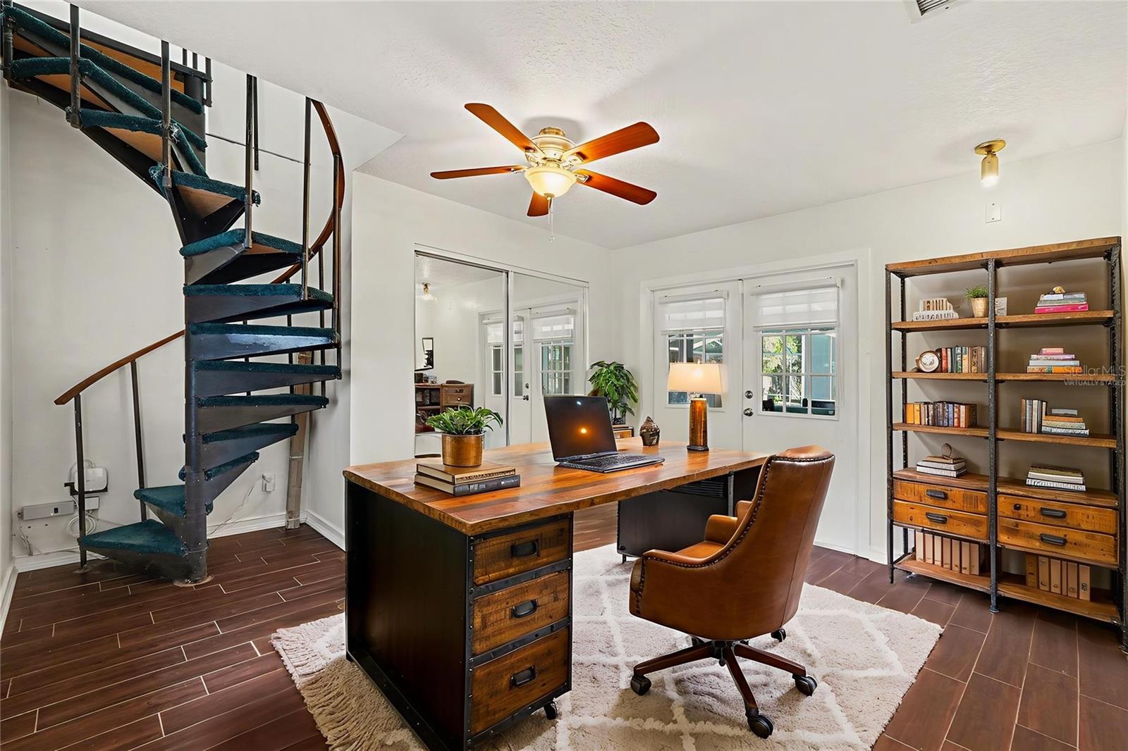 CALM HARBOUR - Residential