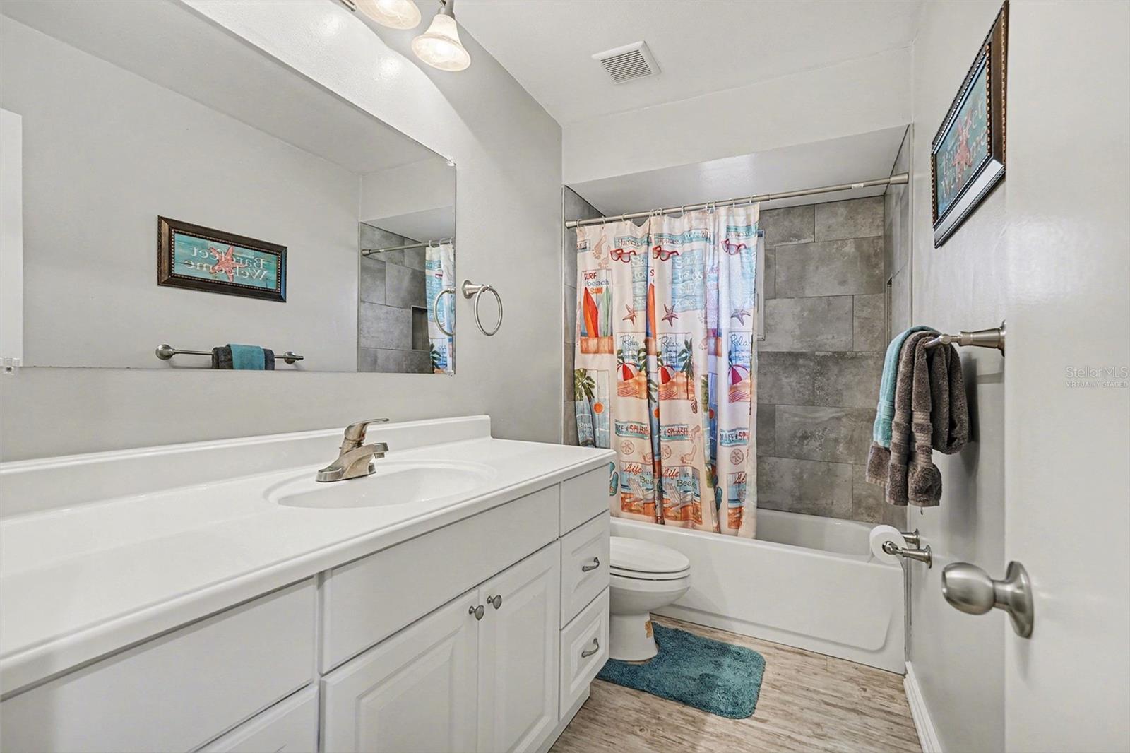 CALM HARBOUR - Residential