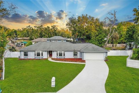 Photo of 1402 Provincetown Circle, Lutz, FL 33549 (MLS # TB8465703)