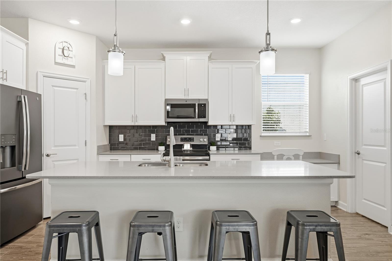 STOREY PK-PCL L - Residential