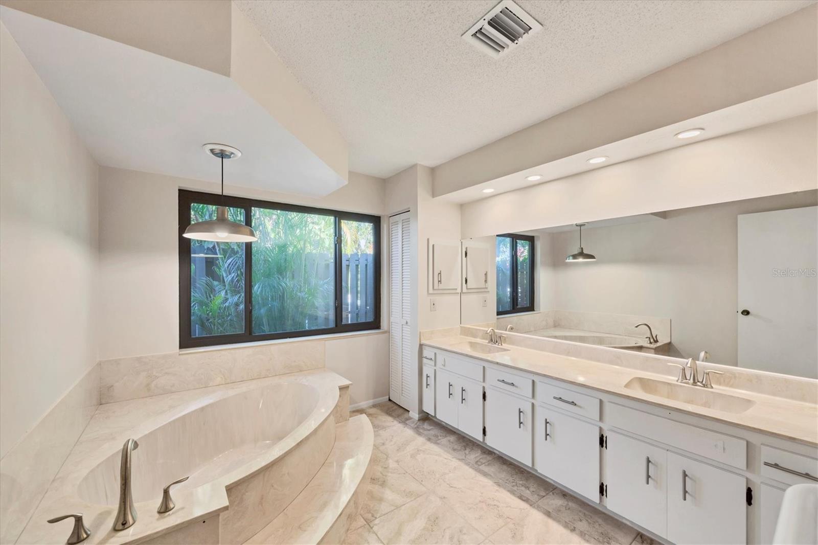 PINEBROOK SOUTH - Residential