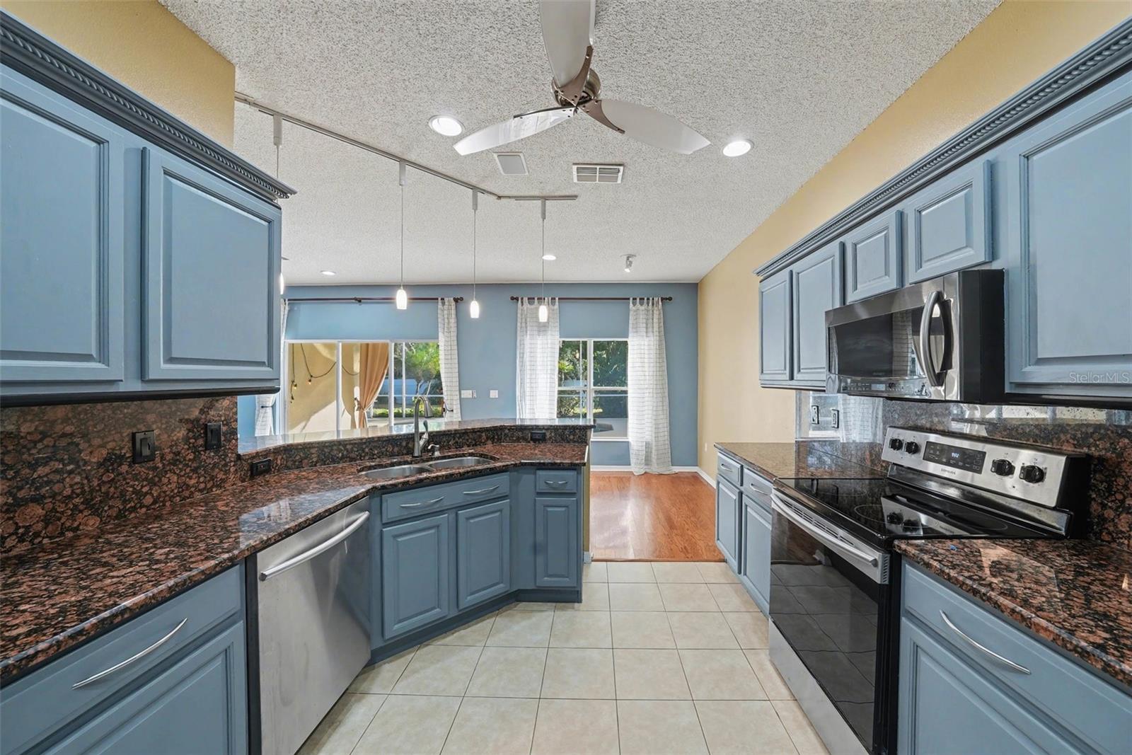 KEY VISTA PH 04 - Residential