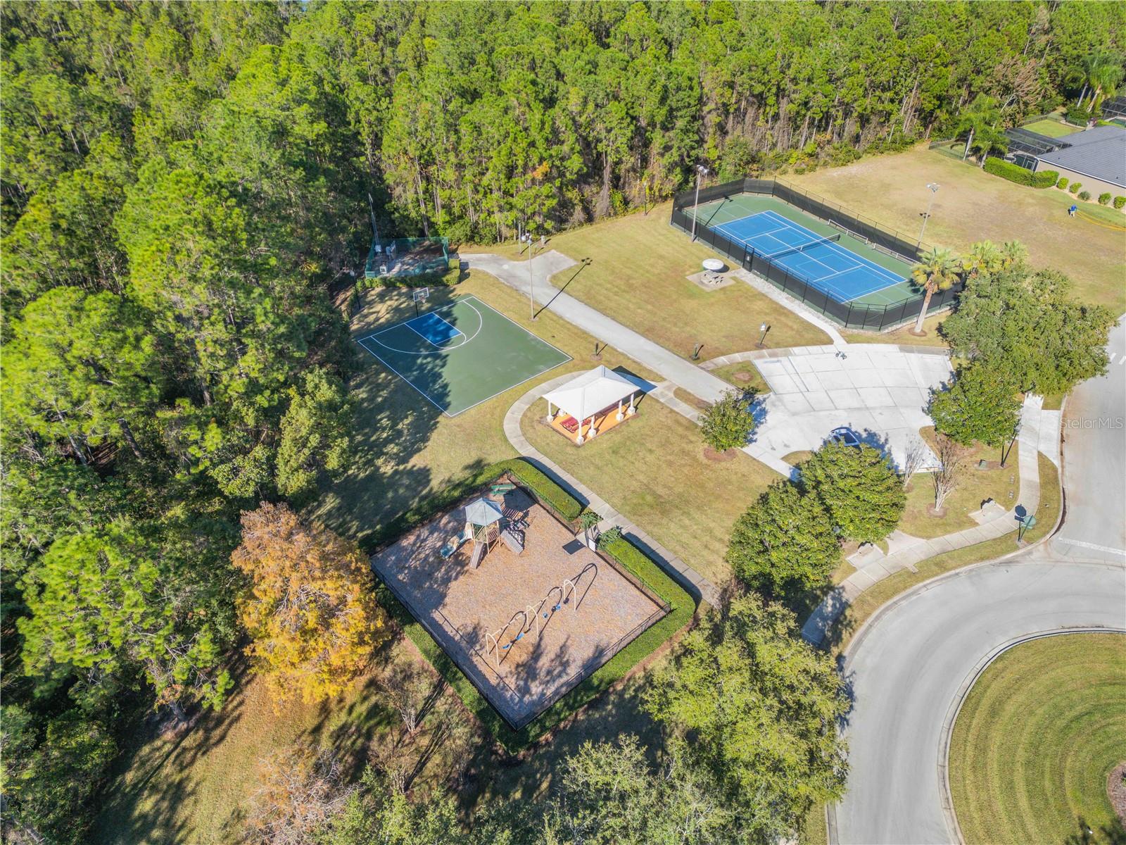 MOUNT DORA LOCH LEVEN PH 05 - Residential