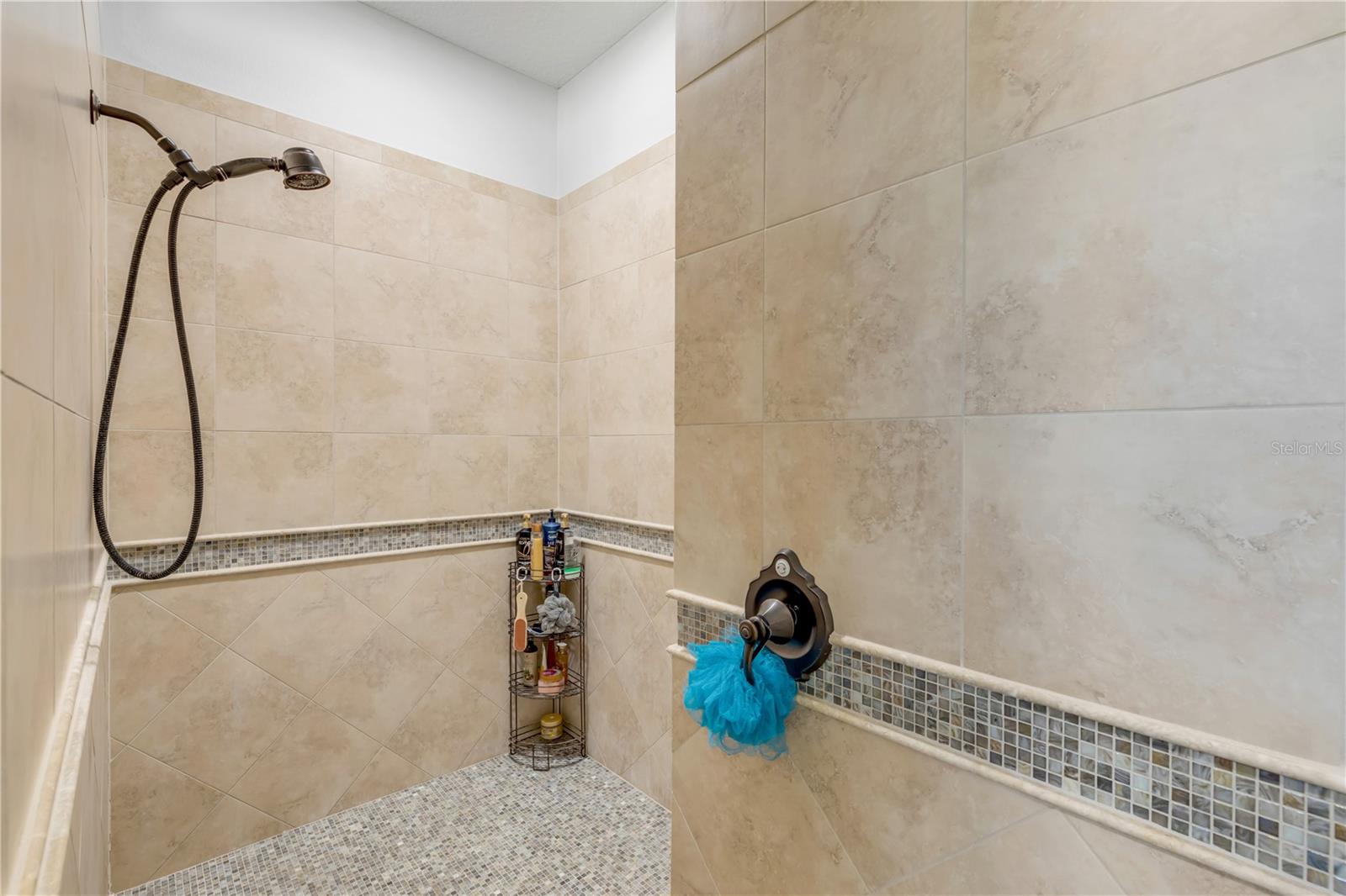 MOUNT DORA LOCH LEVEN PH 05 - Residential