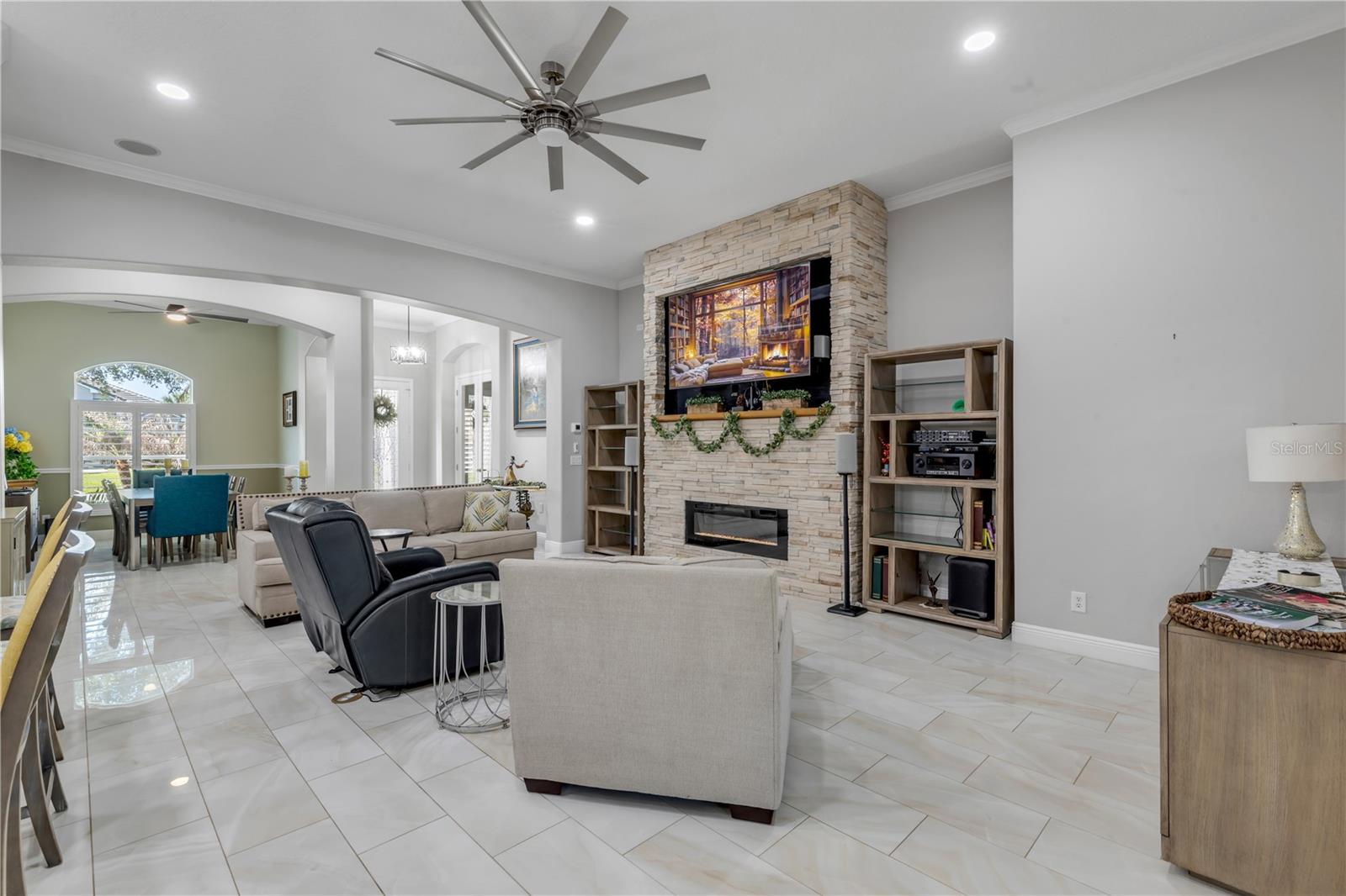 MOUNT DORA LOCH LEVEN PH 05 - Residential