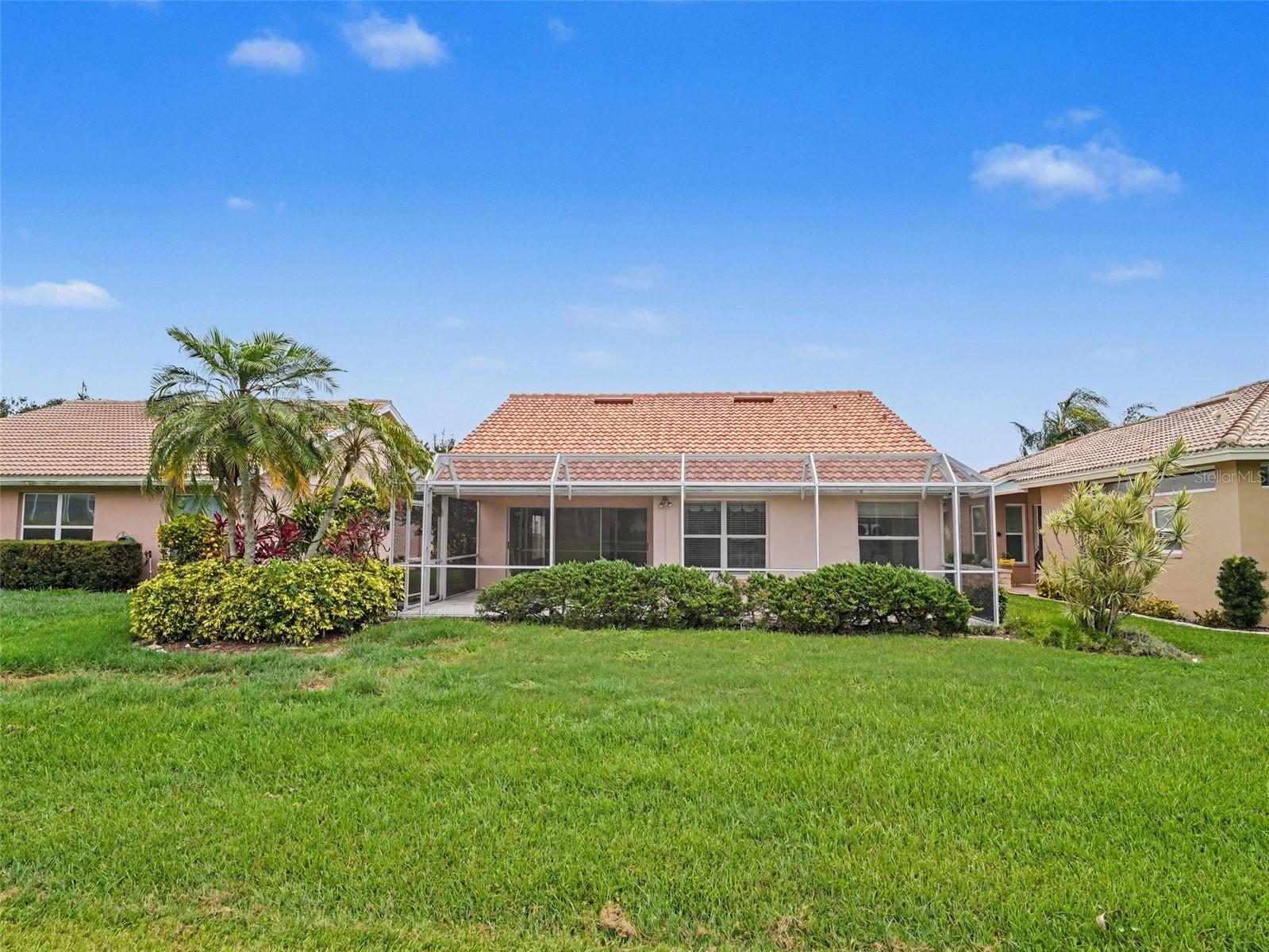 6643 OAKBROOKE CIRCLE