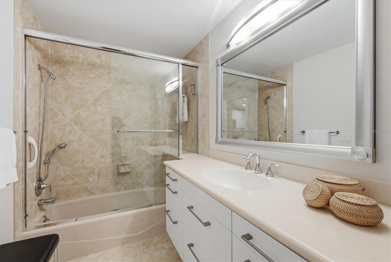 PRESTANCIA - Residential