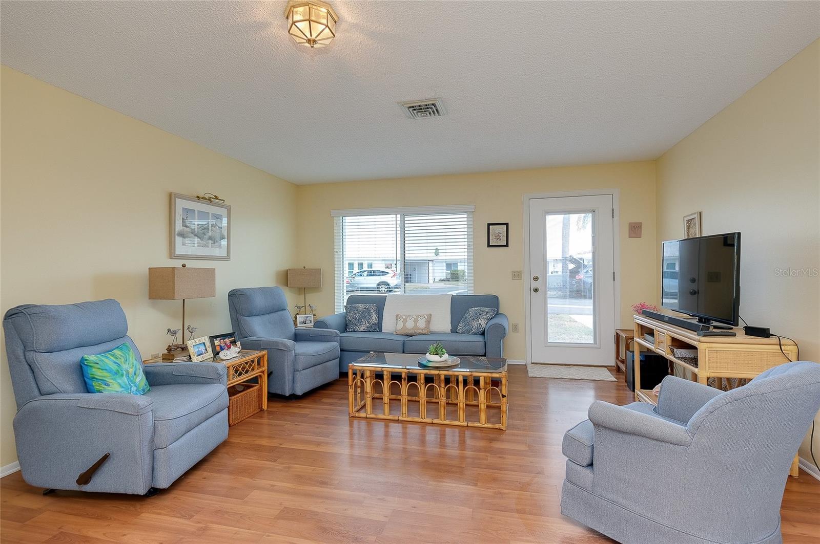 CIRCLE WOODS OF VENICE 1 - Residential