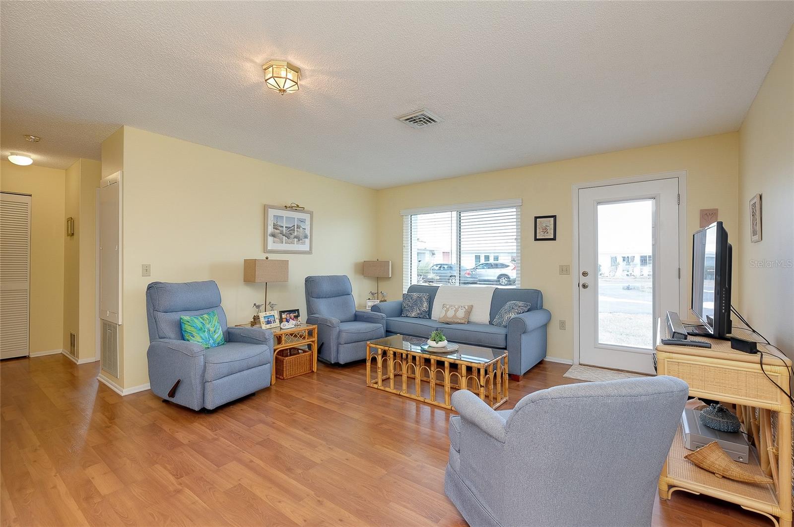 CIRCLE WOODS OF VENICE 1 - Residential