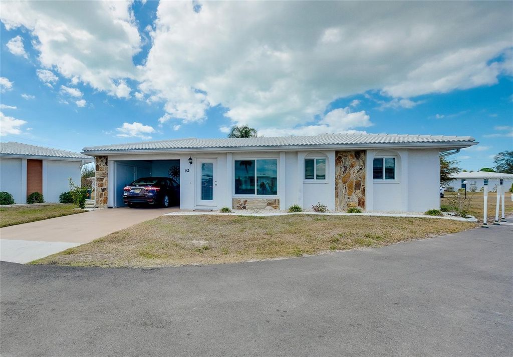 Photo of 92 Circlewood Drive #B3-1, Venice, FL 34293 (MLS # N6143041)