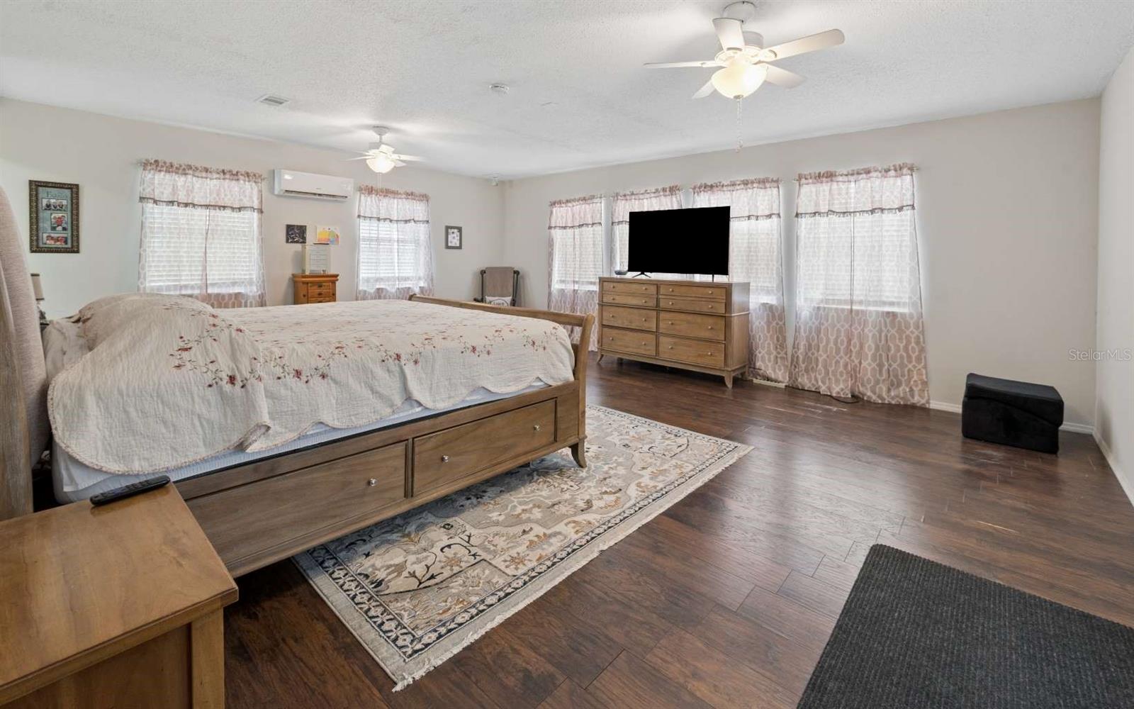 OAKWOOD ACRES - Residential