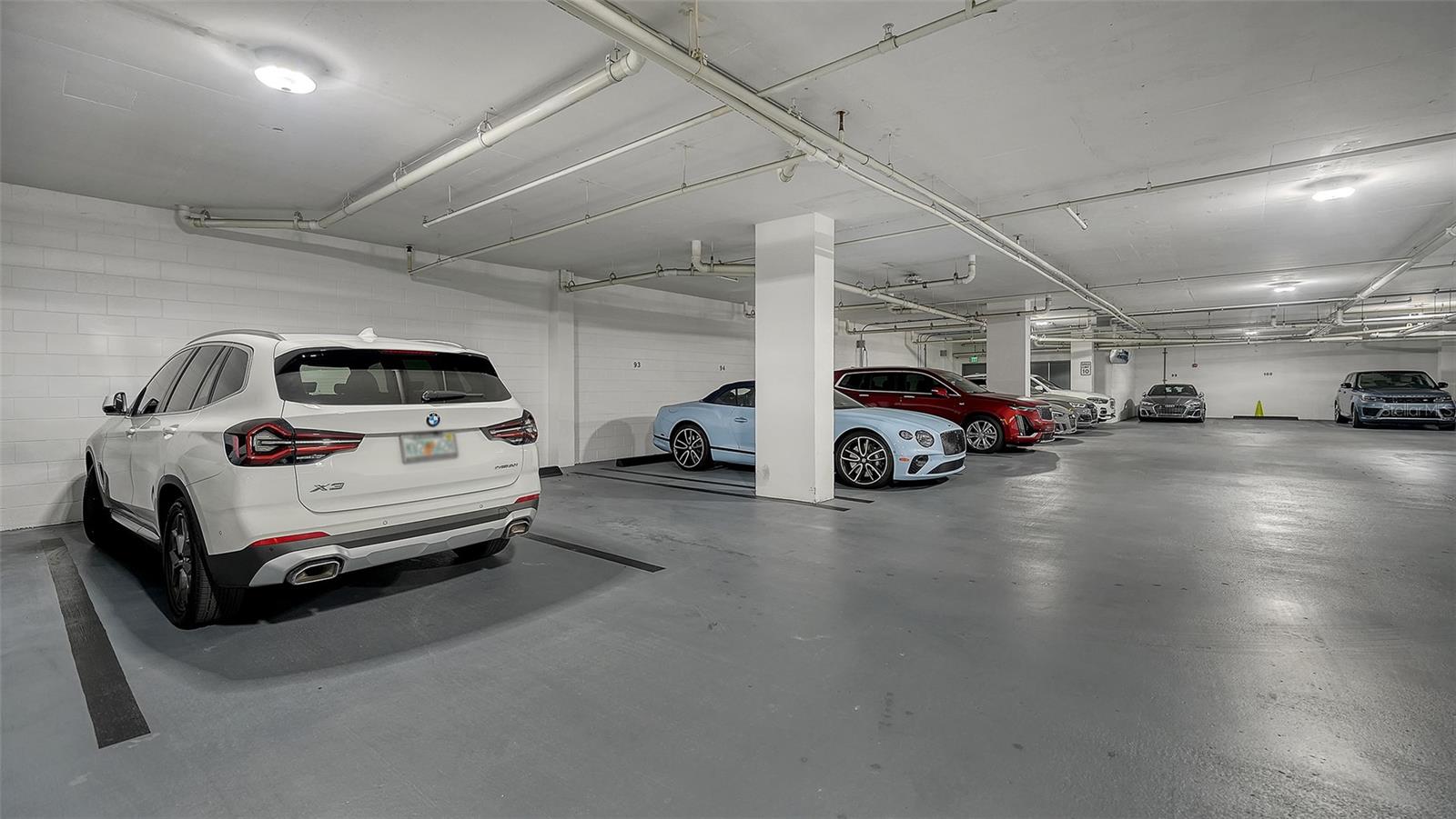 THE TOWER RESIDENCES - Residential