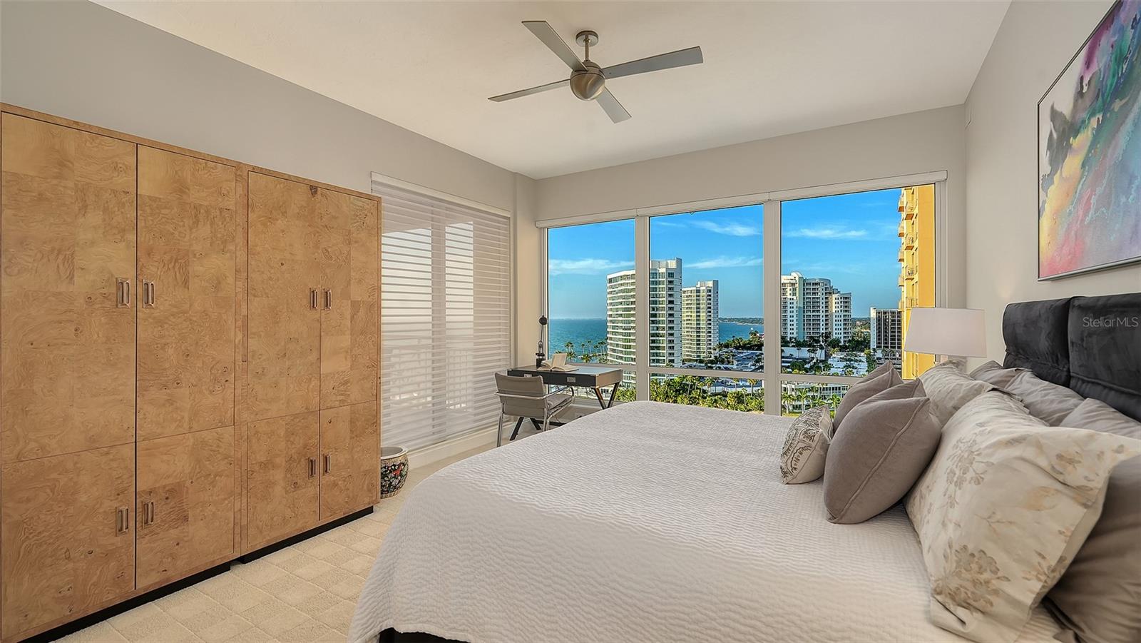 THE TOWER RESIDENCES - Residential