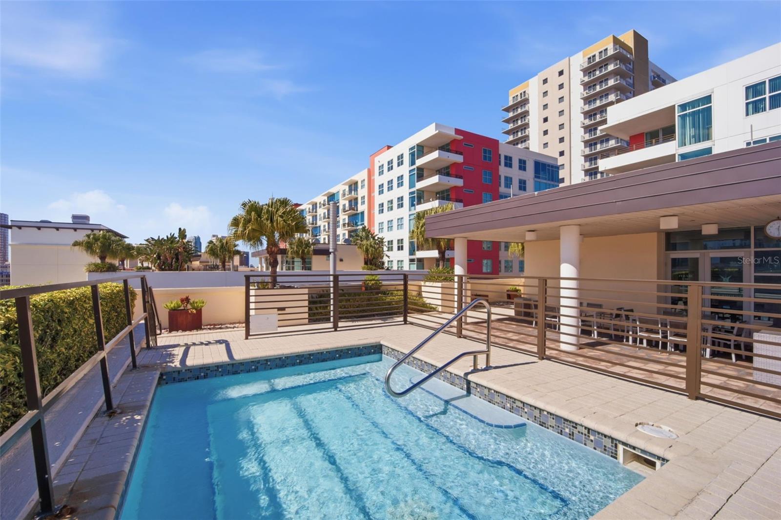 GRAND CENTRAL AT KENNEDY RESID - Residential Lease