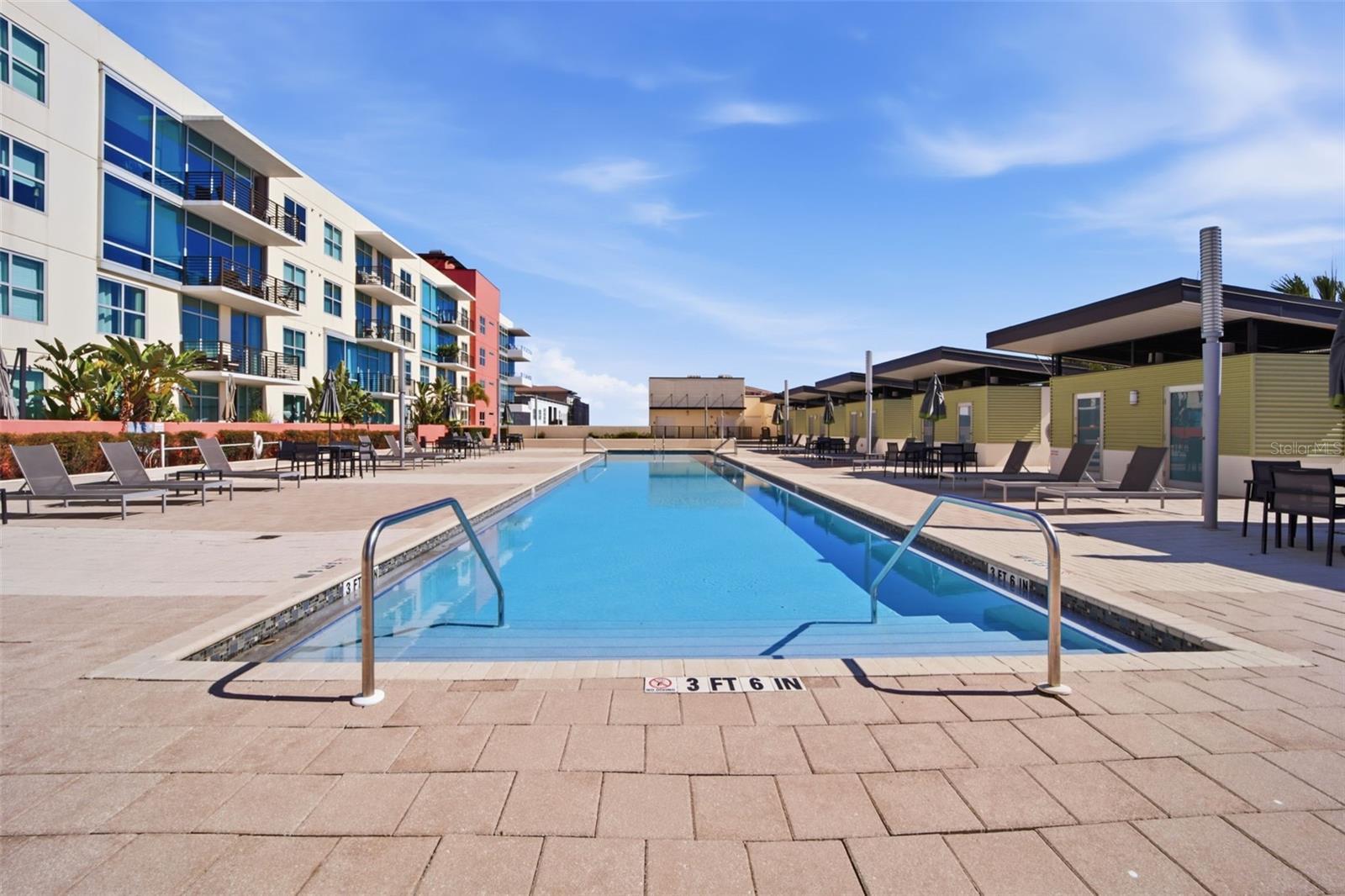 GRAND CENTRAL AT KENNEDY RESID - Residential Lease