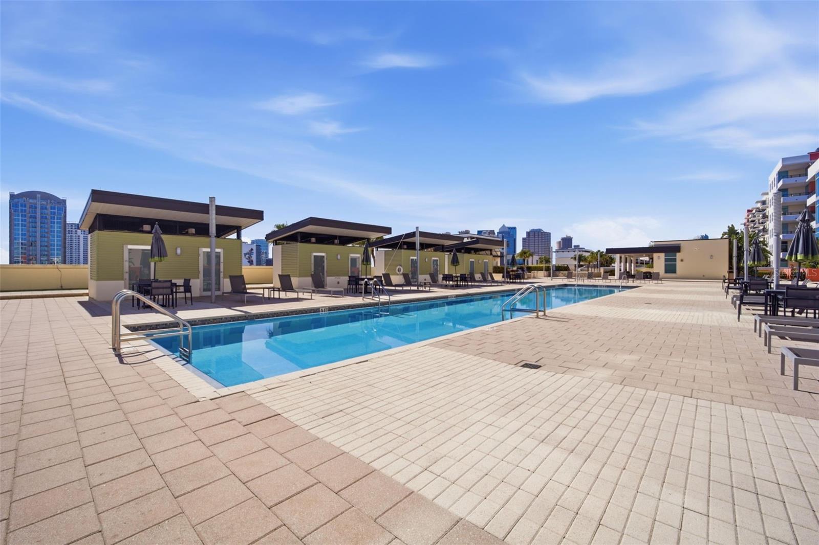 GRAND CENTRAL AT KENNEDY RESID - Residential Lease