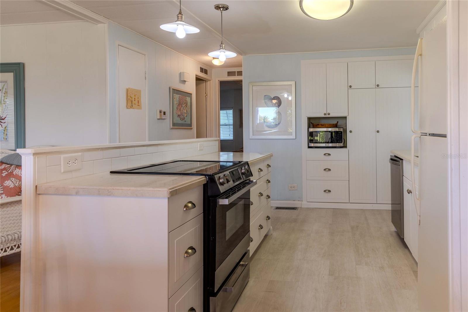 MAPLE LEAF ESTS CO OP - Residential