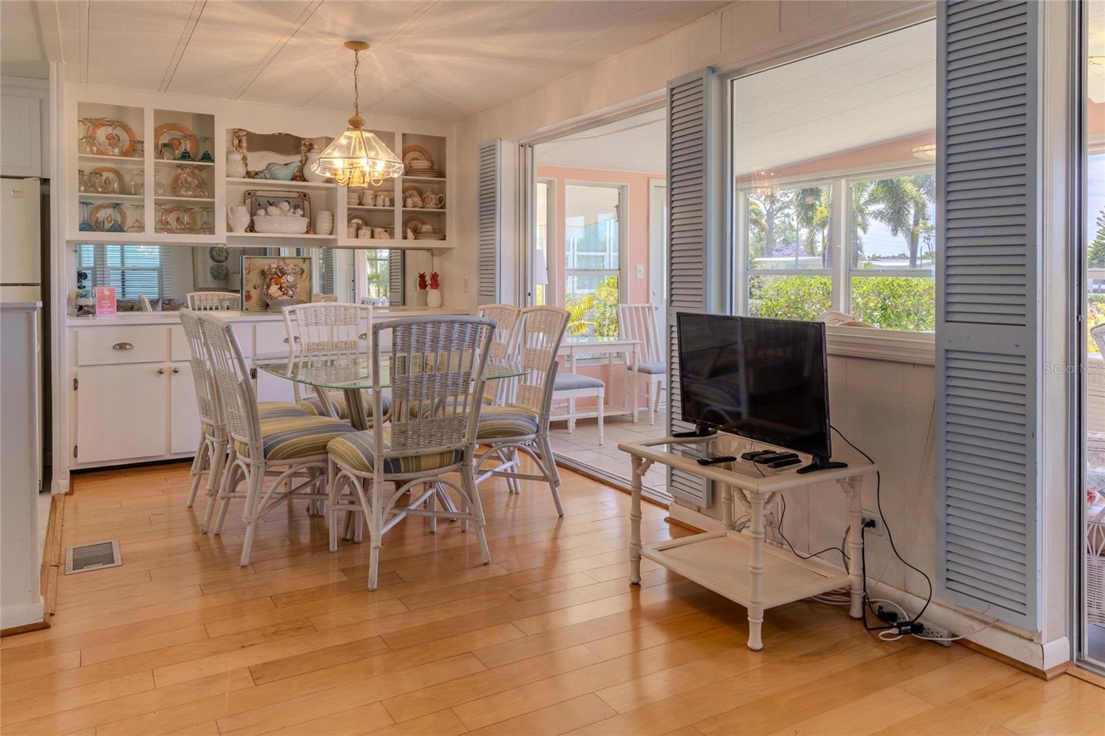 MAPLE LEAF ESTS CO OP - Residential