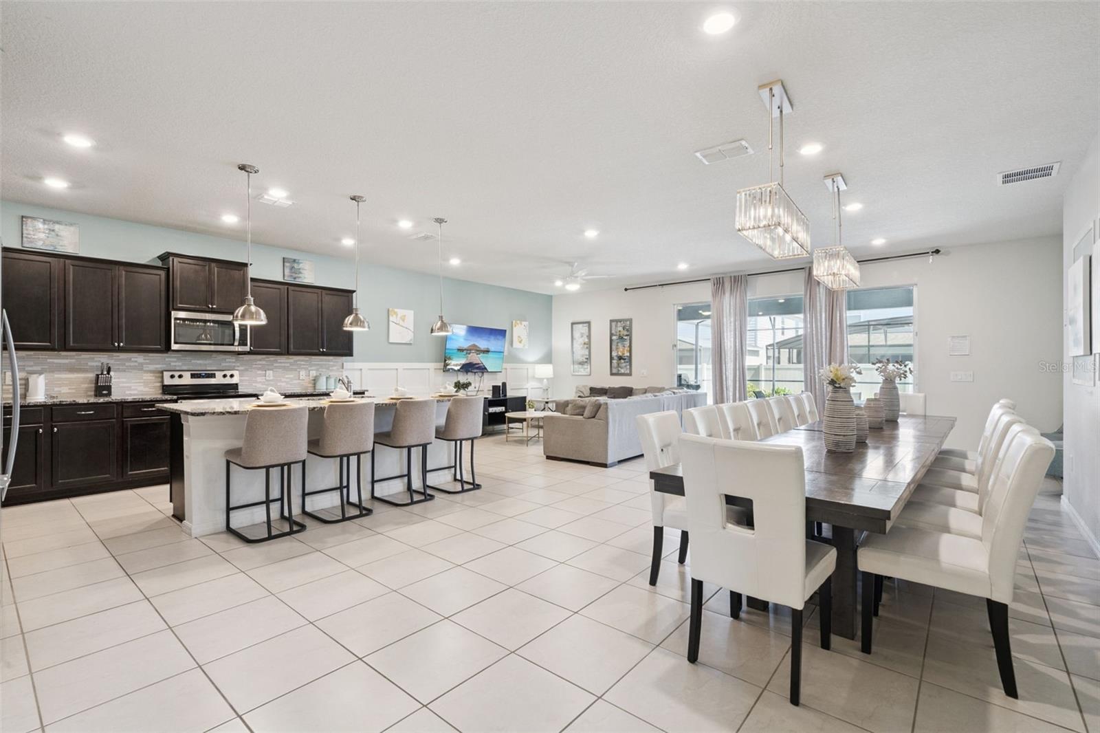 WINDSOR ISLAND RESIDENCE PH 2A - Residential