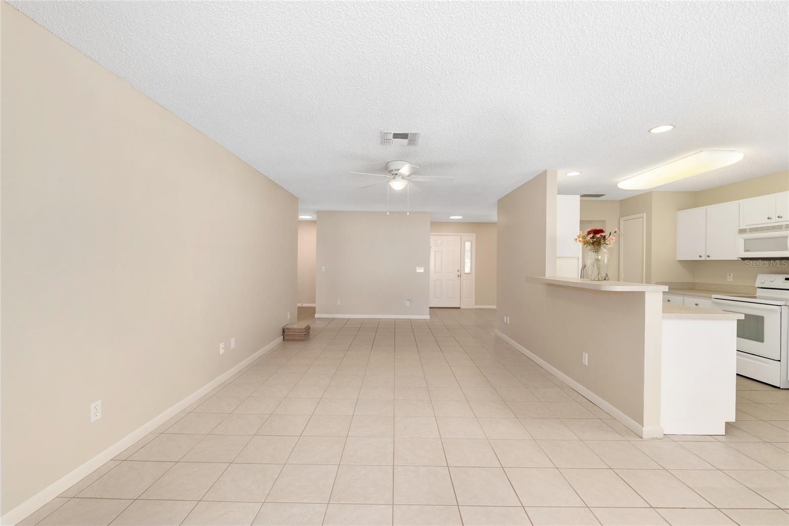 ON TOP OF THE WORLD - Residential