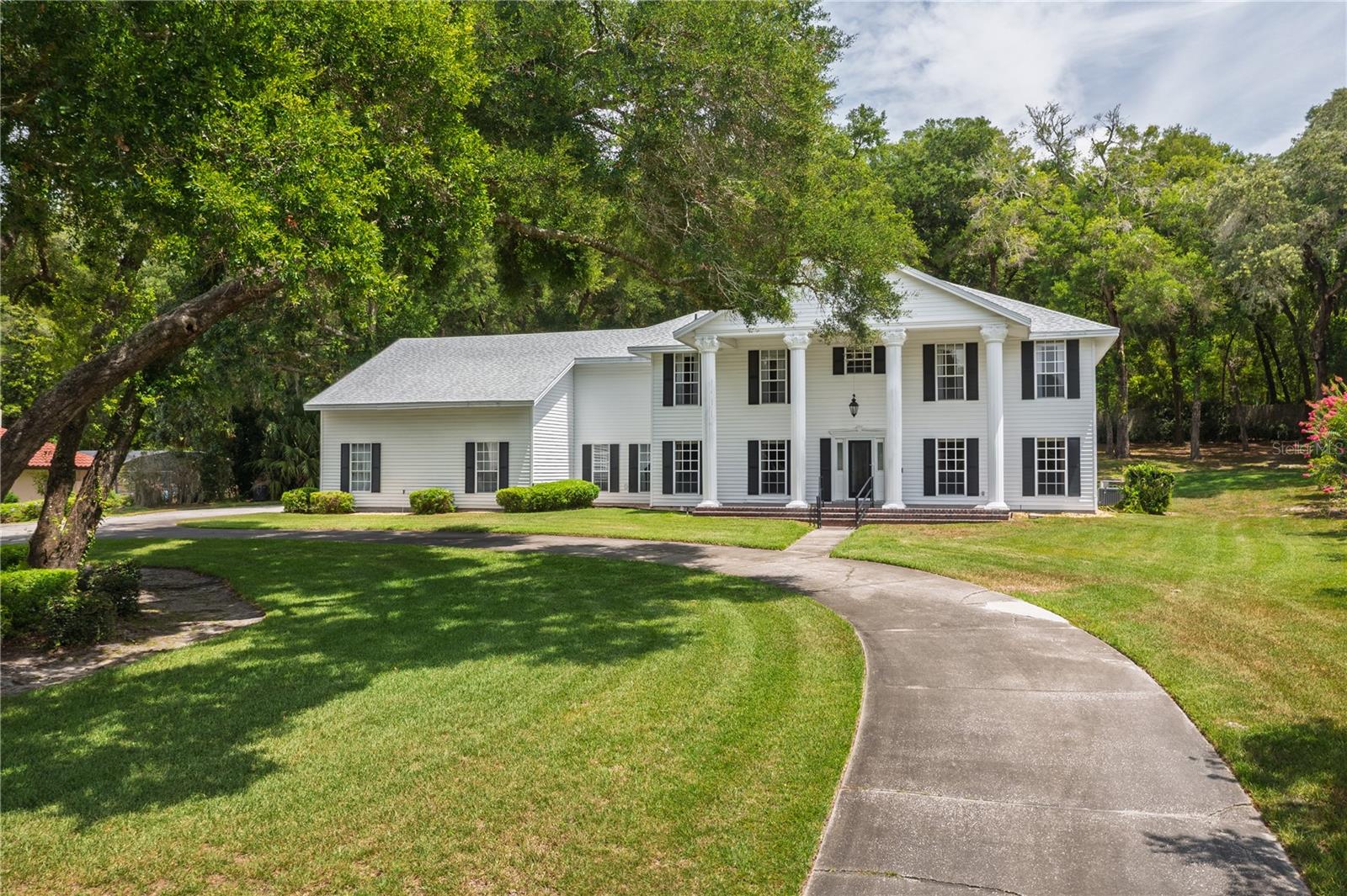 7219 CHESTERHILL CIRCLE