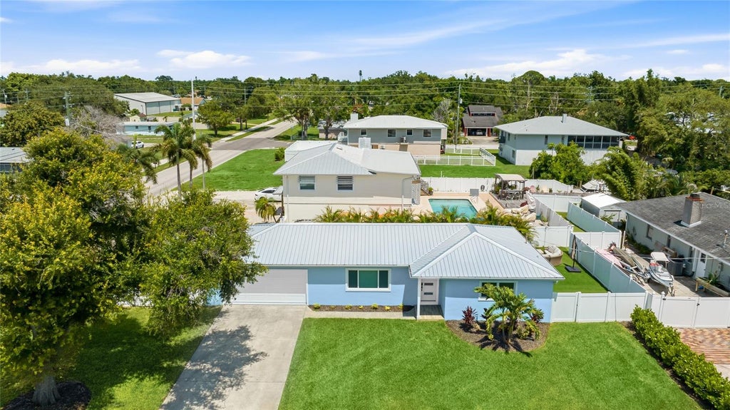 Photo of 912 21st Avenue W, Palmetto, FL 34221 (MLS # A4700456)