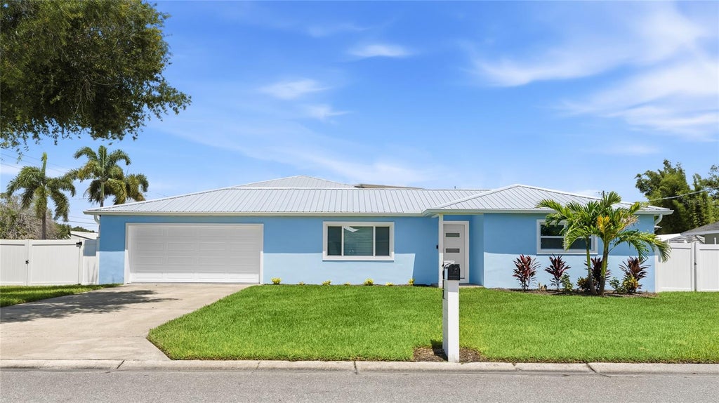 Photo of 912 21st Avenue W, Palmetto, FL 34221 (MLS # A4700456)