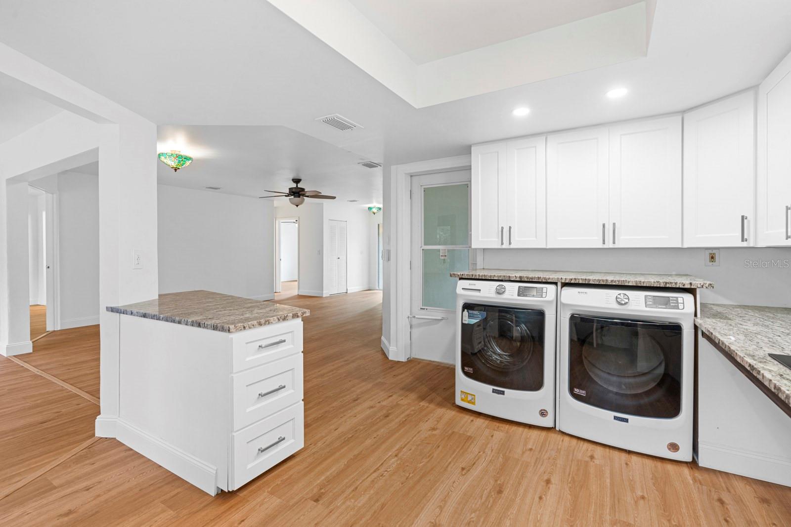 HIGHGATE IV CONDO - Residential