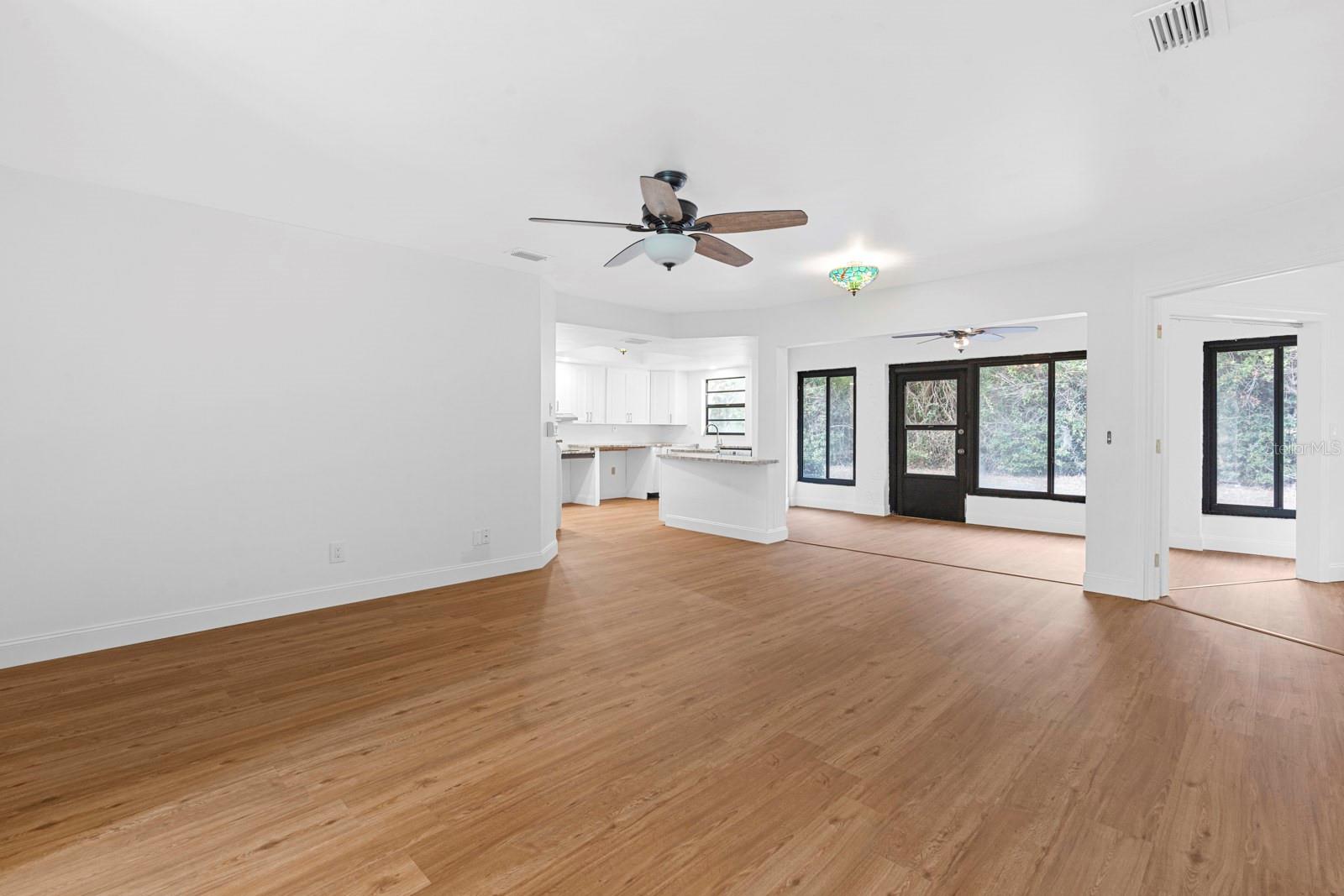 HIGHGATE IV CONDO - Residential