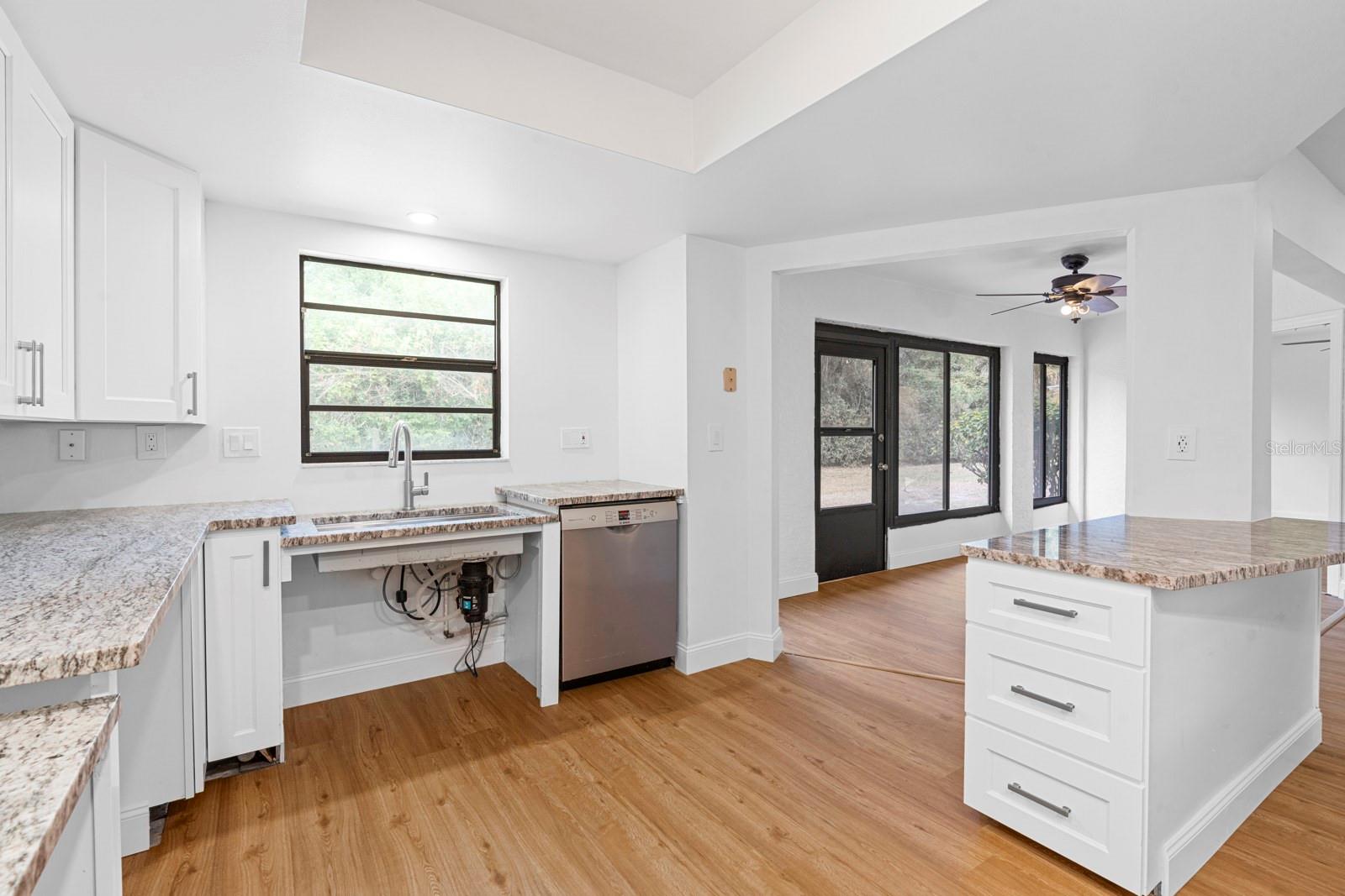 HIGHGATE IV CONDO - Residential