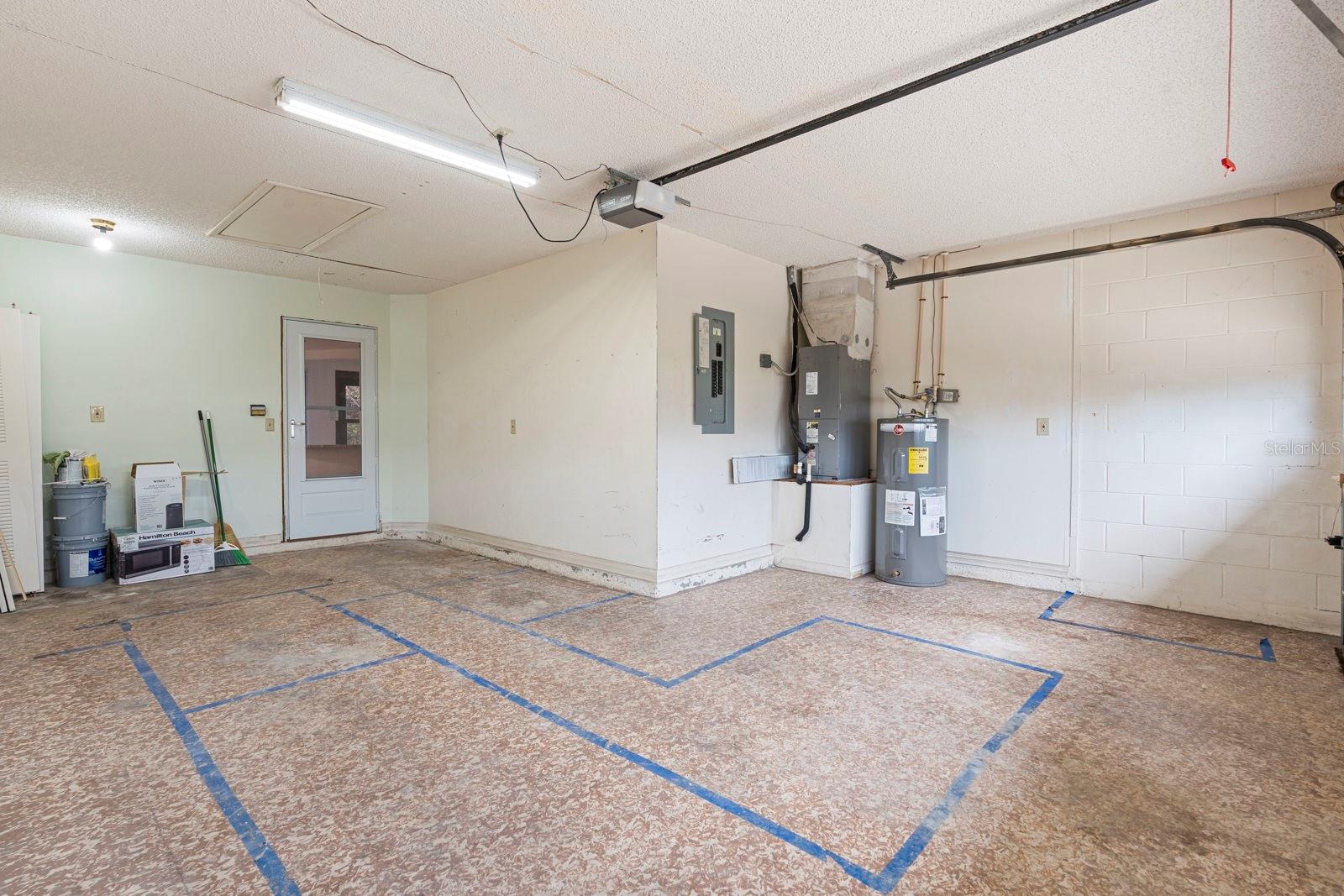 HIGHGATE IV CONDO - Residential