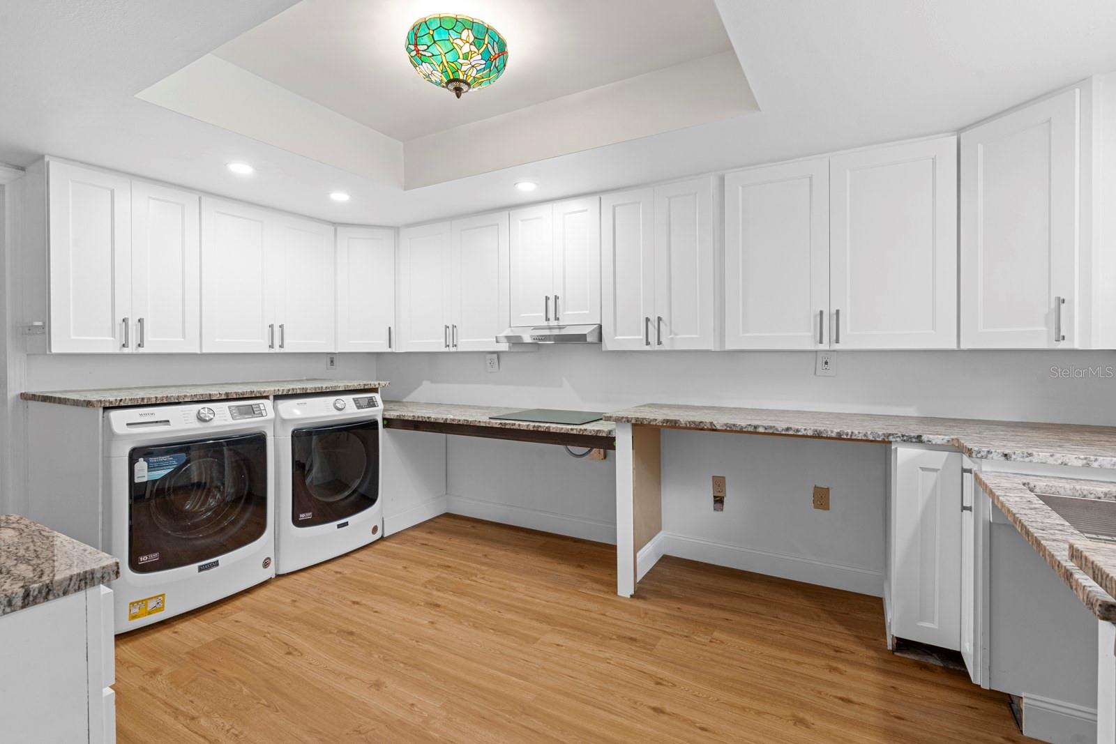 HIGHGATE IV CONDO - Residential