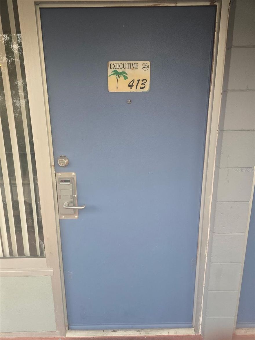 Great place to live near Disney ,Hoa 240 monthly include water and electricity, Located in a prime are in US 27 Front of the Posner Village Mall ,Great opportunity for investment property a vacation rental, Davenport is growing market.