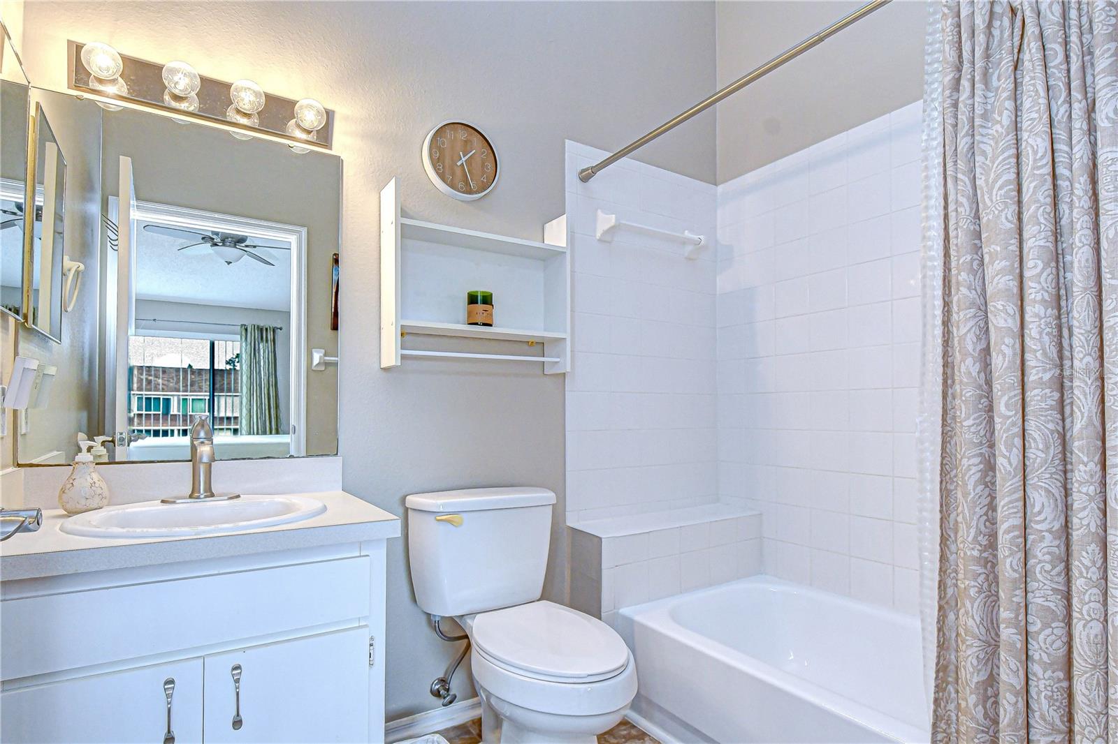 BAYSIDE KEY PH II - Residential