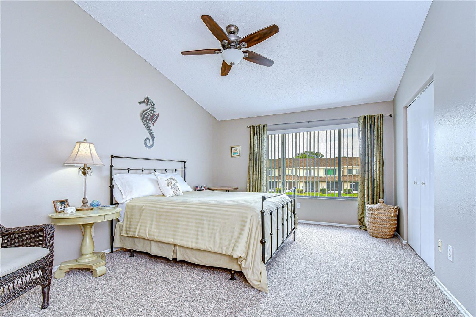 BAYSIDE KEY PH II - Residential