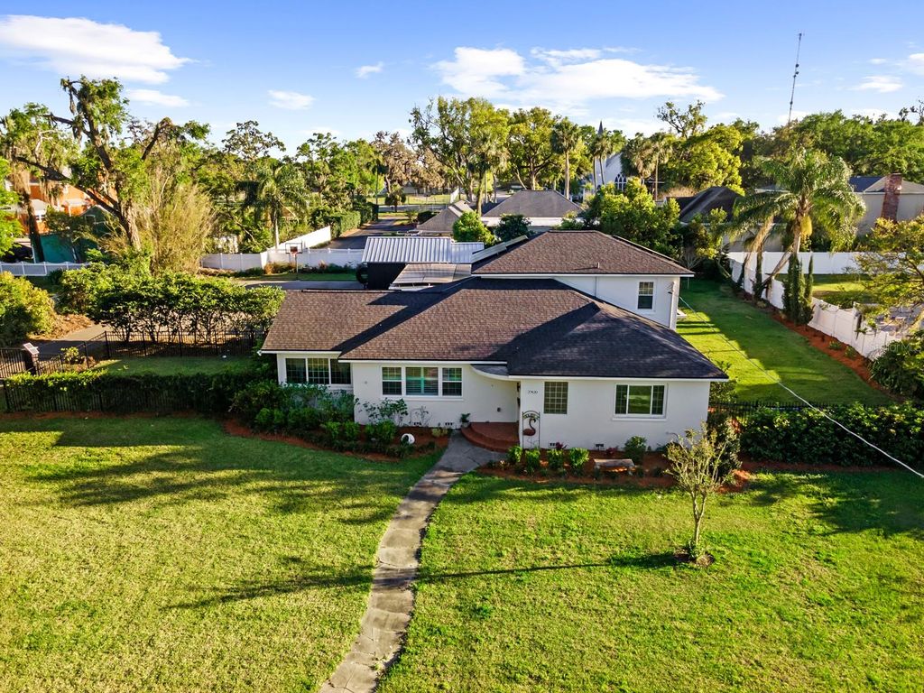 Photo of 37420 Meridian Avenue, Dade City, FL 33525 (MLS # TB8360339)