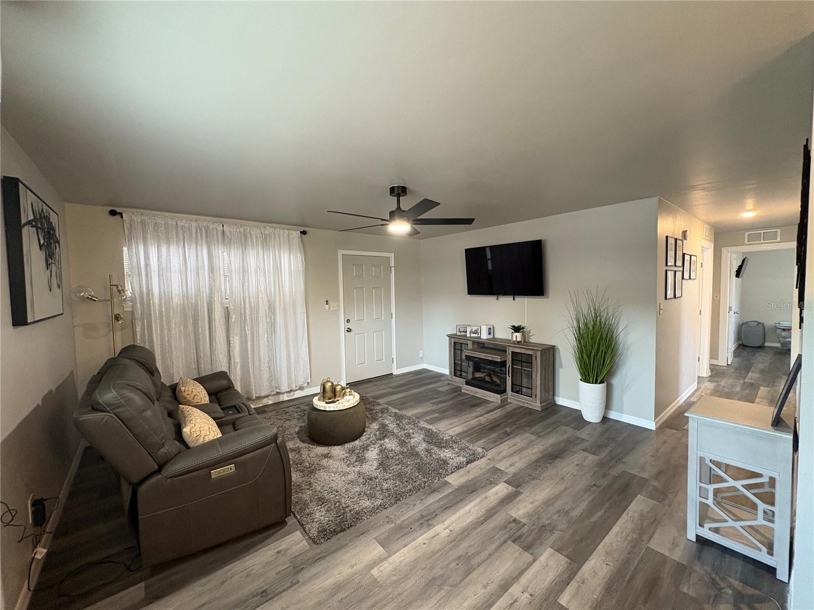 1601 SE 12TH PLACE