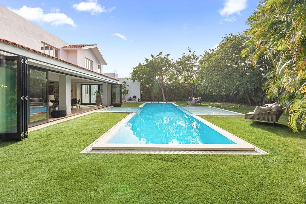 DORADO BEACH EAST - Residential