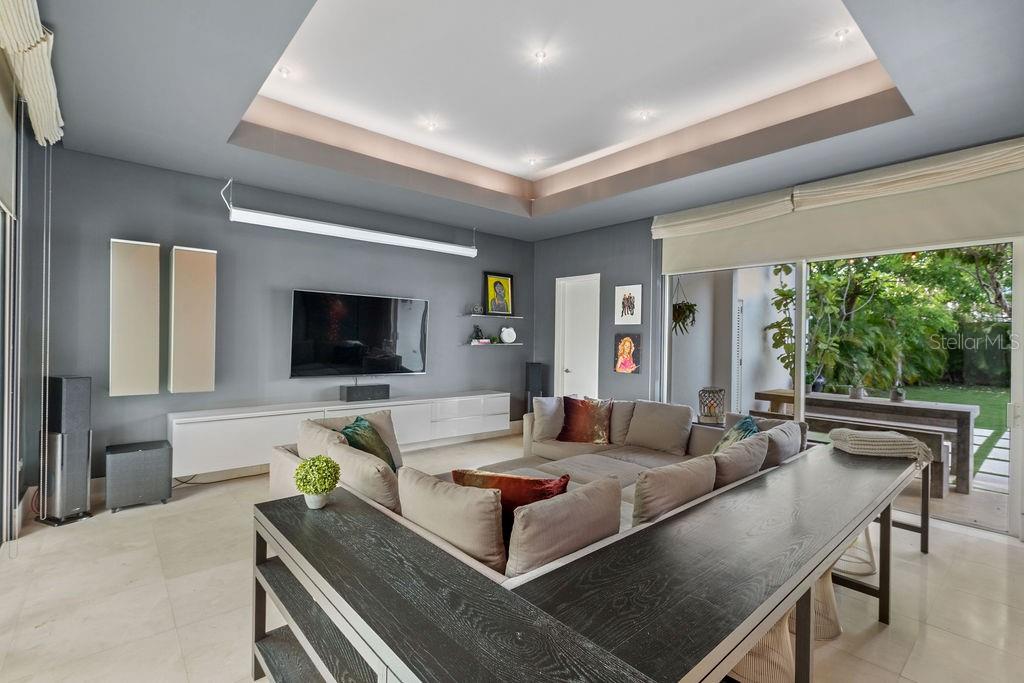 DORADO BEACH EAST - Residential