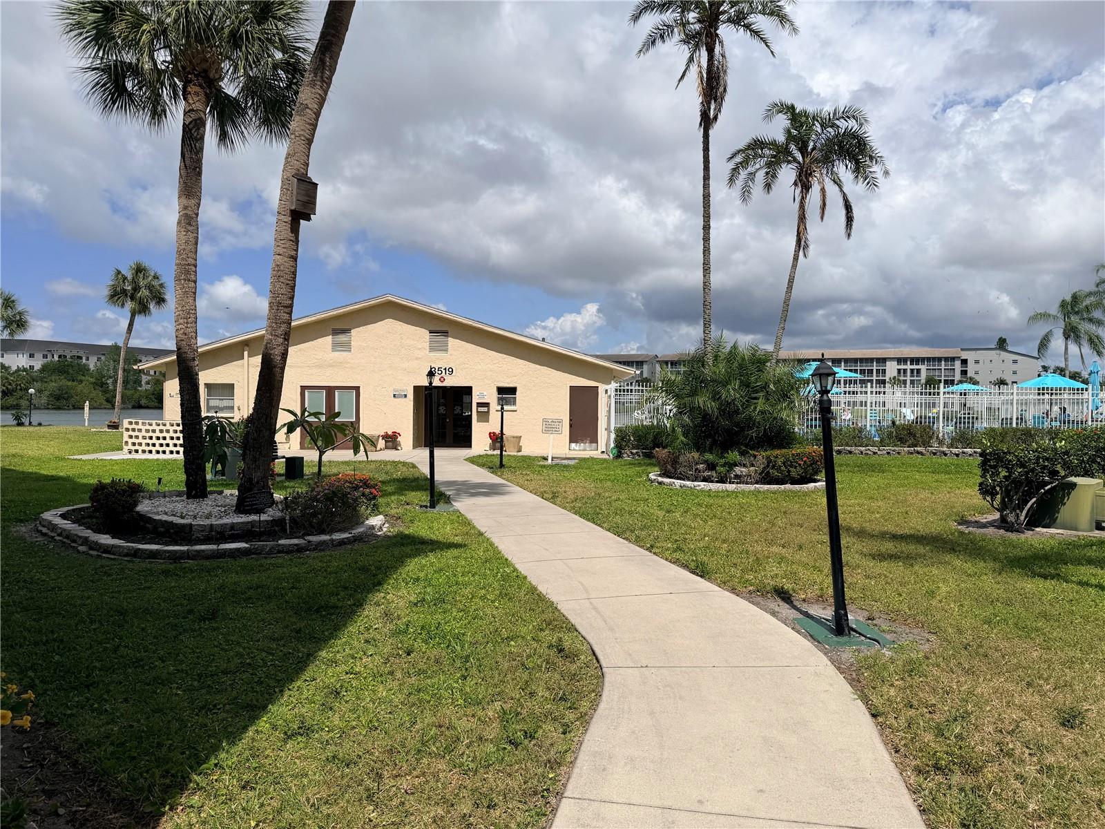 3621 LAKE BAYSHORE DRIVE J-403